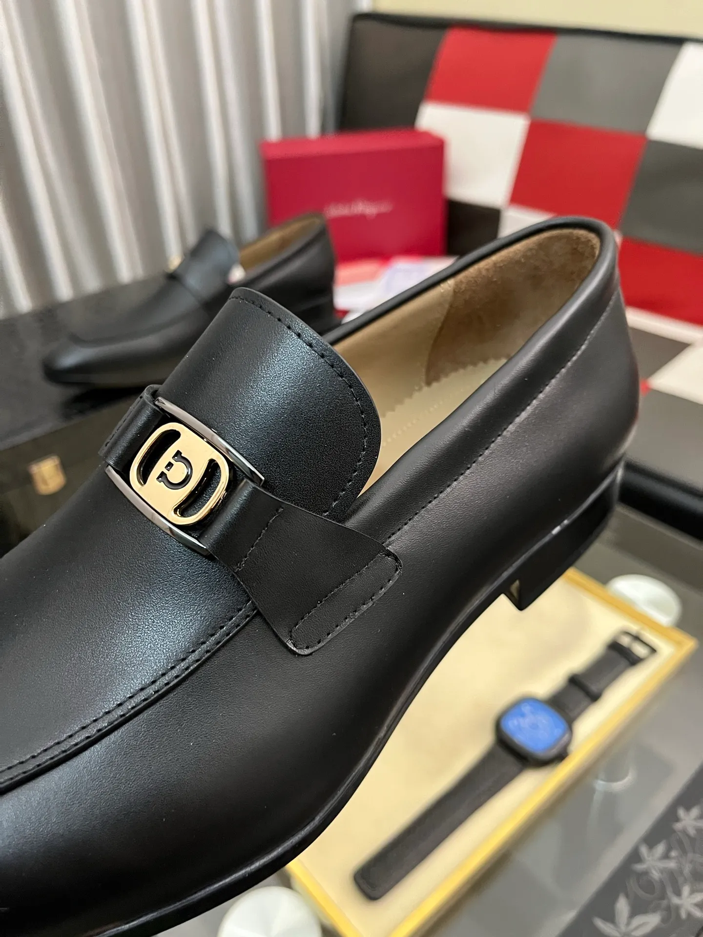 Men's shoes 💰: 600⌚️⌚️【Salvatore Ferragamo】Ferragamo business leather shoes, 1:1 top purchasing quality, imported selected original calfskin for the uppers, imported original water-dyed cowhide for the inner feet, imported original 1:1 customized Italian handmade lightweight foam outsole, code number: 38-44 (45 custom-made)